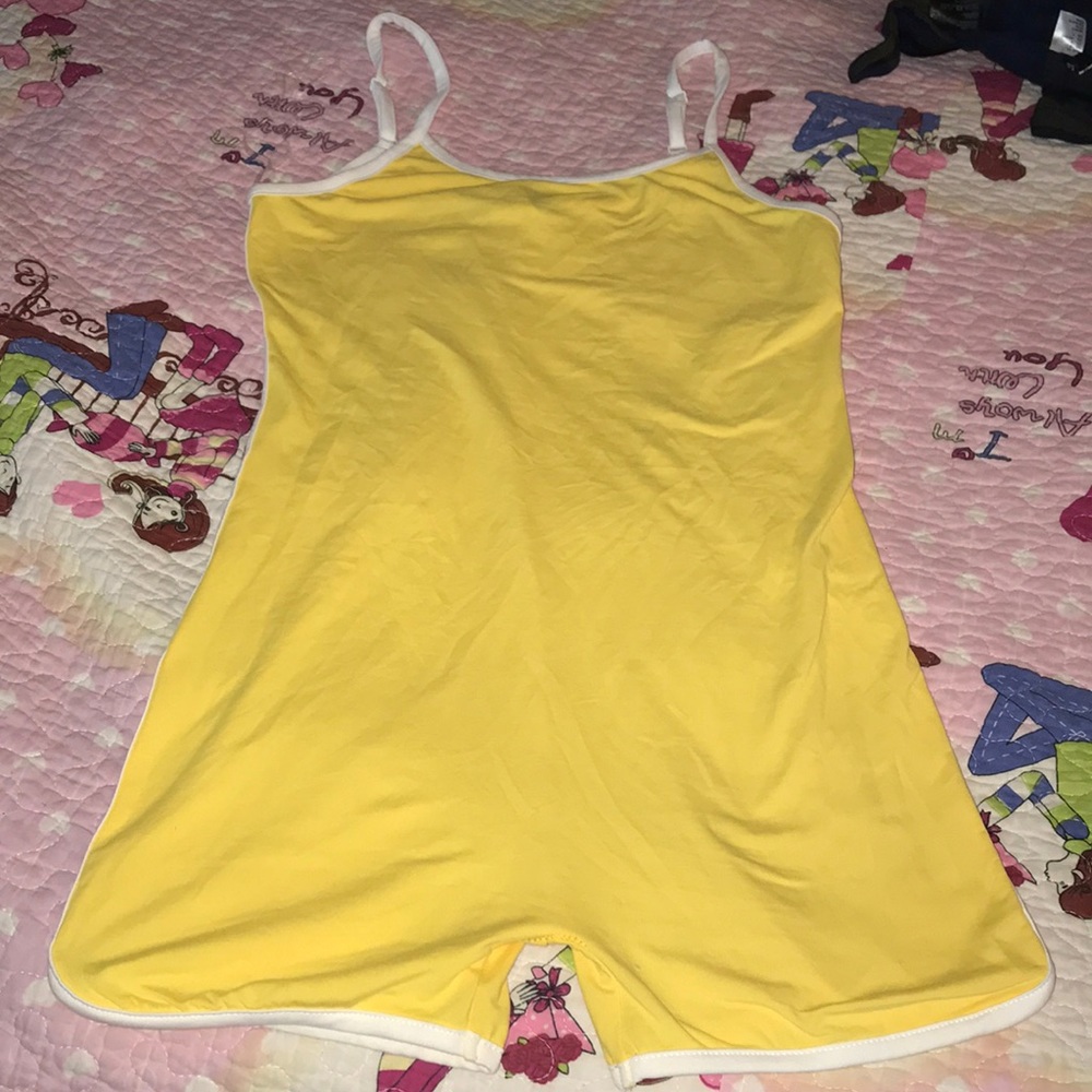 Trendy jumper/romper